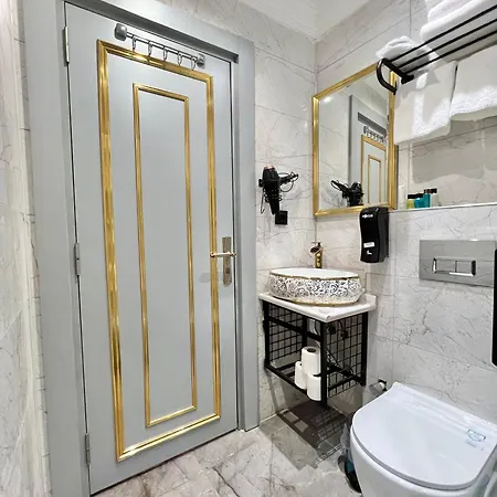 Ξενοδοχείο με διαμερίσματα Taksim Larissa 4*