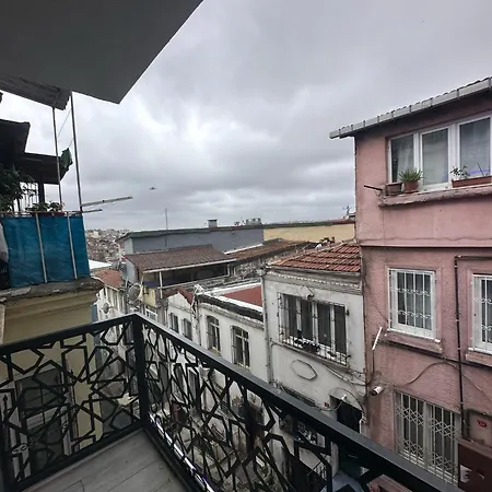 Taksim Larissa 4* Istanbul