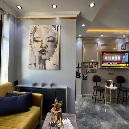 Апарт-отель Taksim Larissa 4*