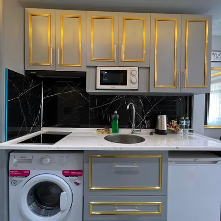 Taksim Larissa Апарт-отель 4*